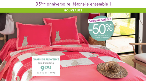 Françoise Saget, 3 cadeaux surprises ornés de Cristraux Swarovski. Françoise Saget, 3 cadeaux surprises ornés de Cristraux Swarovski.