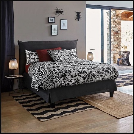 Voir le Couvre-lit Mbaya design V. Barkowski de chez AM.PM Voir le Couvre-lit Mbaya design V. Barkowski de chez AM.PM