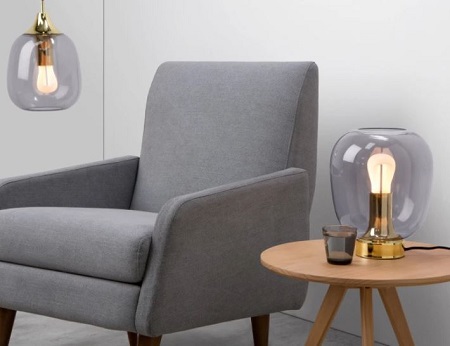 Découvrir la lampe à poser Temple Découvrir la lampe à poser Temple