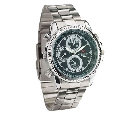 Accéder à la montre caméra de chez L'Homme Moderne