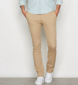 Le pantalon Chino R Essentiel