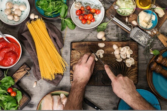 Recettes express : 10 plats savoureux prêts en moins de 20 minutes Recettes express : 10 plats savoureux prêts en moins de 20 minutes